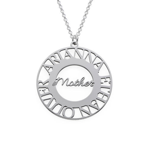 Mom Circle Necklace in Sterling Silver
