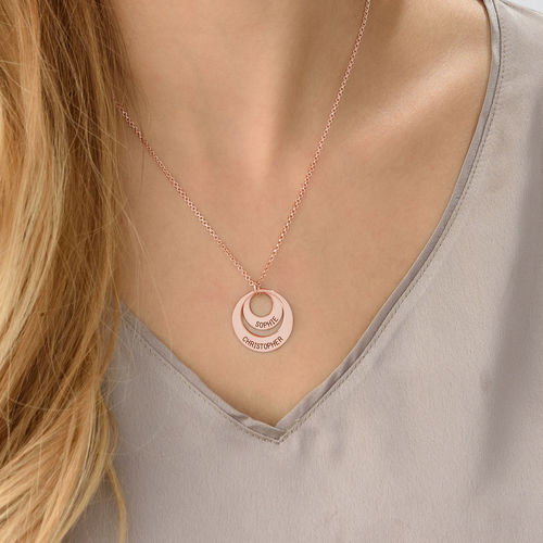 Personalized Jewelry for Moms – Disc Necklace in Rose Gold Plating